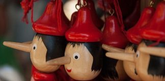 Croyez-vous toujours, encore, aux mensonges qui vous emprisonnent?