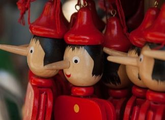 Croyez-vous toujours, encore, aux mensonges qui vous emprisonnent?