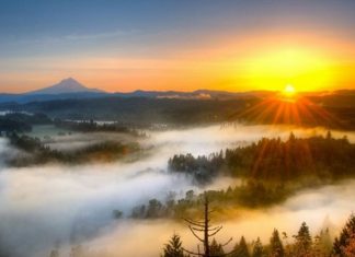 La Lumière D’un Nouveau Jour Se Lève