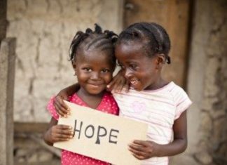 Je Vous Demande de Vous Souvenir de mes Enfants d’Afrique