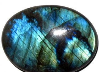 Conscience Cristalline du Labradorite