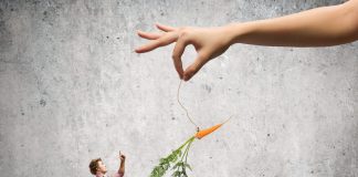 « La carotte et le bâton »