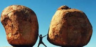 Le Créateur – Déplacer des Montagnes