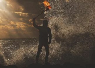 Le Créateur – La Route Devant….