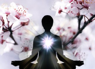 Dans le réveil de votre vrai Moi, il est temps de dire au revoir à votre ancien Moi