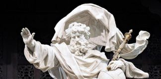 Non. Il n’y a pas de Dieu vengeur!