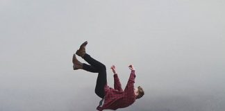 Comme un élastique tendu au maximum, prêt à se rompre