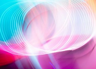 Amanda Lorence – Corridor Énergétique