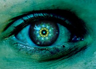 Établissement d’un Regard Au-Delà de ce qui Semble Évident