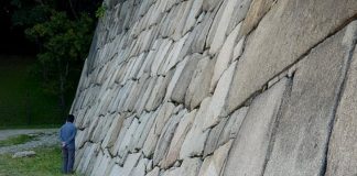 Vous vous retrouvez brutalement au pied du mur!