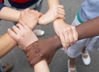 Le Créateur – Mérite