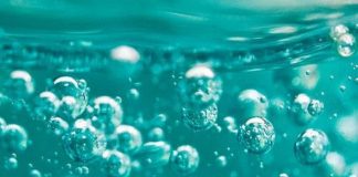 Le Créateur – Juste Sous la Surface