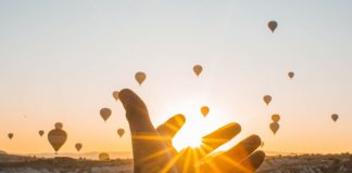 Par les moyens les plus directs possibles