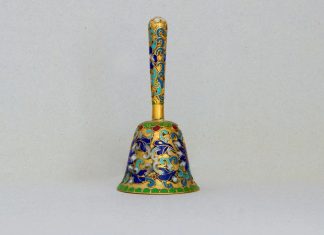 Se retirer de la cacophonie