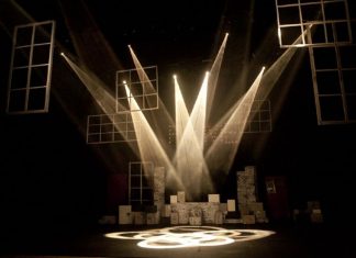 La Raison Sous le Feuilleton