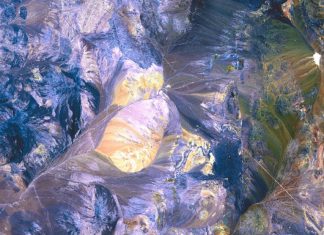 Vous avez besoin de ne juger aucun aspect d’un monde irréel