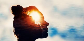 Devenez un observateur de vos pensées plutôt que de leur donner du pouvoir en vous y attardant