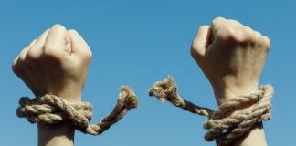 La Liberté est à Portée de Main