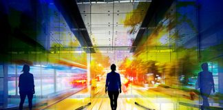 Le Créateur – Marche en avant