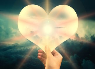 Mère Divine : Que Ferait l’Amour ?