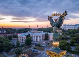 Ce qui se passe en Ukraine est voulu par ceux qui mènent votre monde