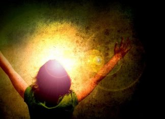 Le Créateur – Montrez-le au monde entier