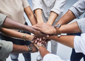 Vous seuls, transformerez ce monde par votre volonté et vos actions d’Amour