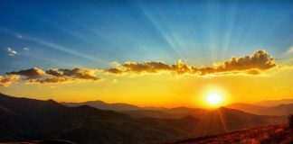 Après l’orage, viennent les Cieux Lumineux