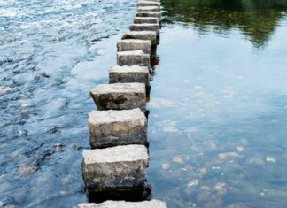 Les Pierres qui Pavent le Chemin