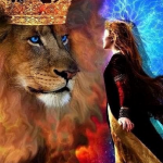 femme lion couronne